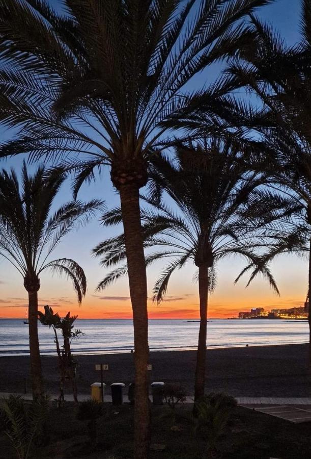 El Estudio De La Playa Benalbeach Holidays Deluxe Benalmádena Zewnętrze zdjęcie
