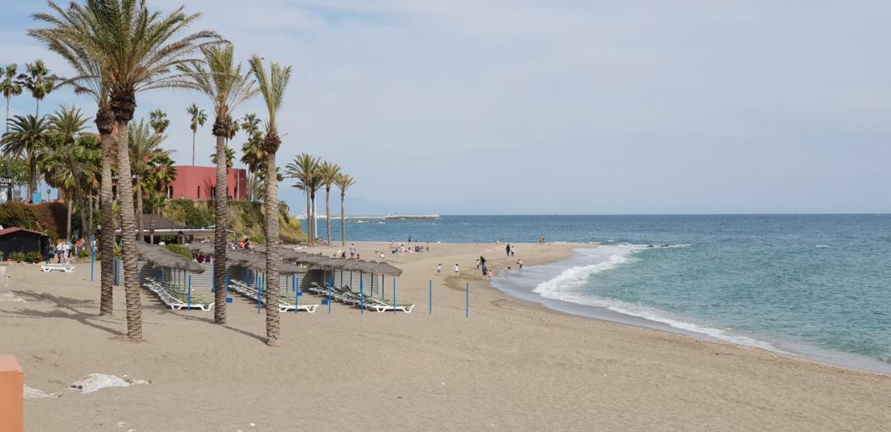 El Estudio De La Playa Benalbeach Holidays Deluxe Benalmádena Zewnętrze zdjęcie